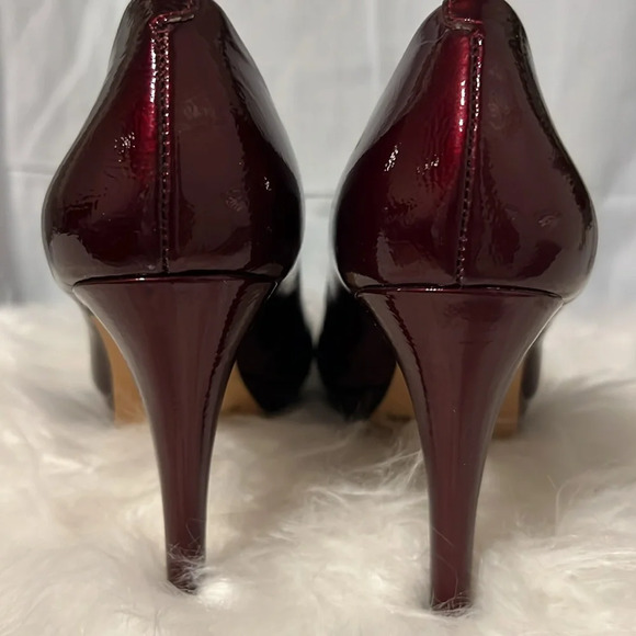 Vince Camuto Pumps - Picture 5 of 7